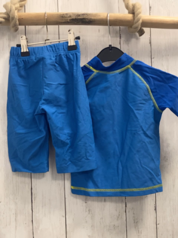 2tlg  UV-Schutzset  Gr. 86  blau hellblau Dino mit Surfbrett gelbe Nähte 