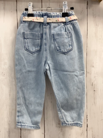 Vertbaudet  Hose  Gr. 68  blau Jeans mit weißem Blumengürtel