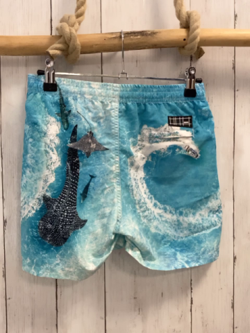 Molo  Badeshorts  Gr. 134  hellblau Schnellboot Wal 