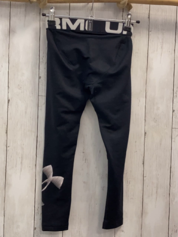 Under Armour  Sportleggings  Gr. 116  schwarz hellgraue Schrift 