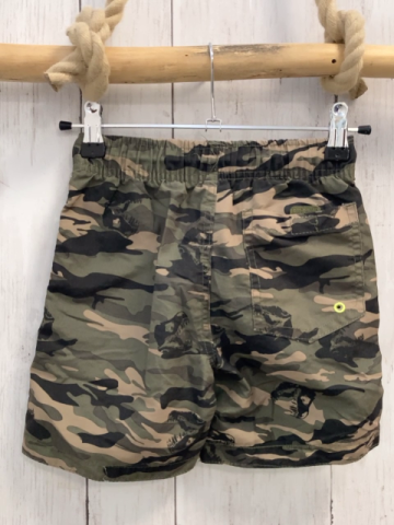  Badeshorts Gr. 110  oliv beige schwarz camouflage gelbe Kordel