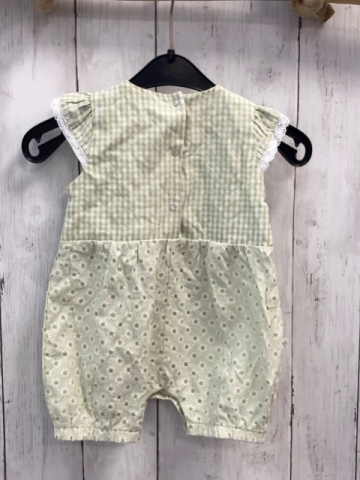   Playsuit Gr. 74  hellgrün weiß kariert + mint grün weiße Blumen 