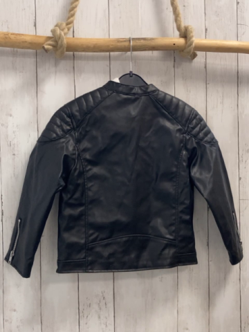 H&M  Jacke  Gr. 116  schwarz lederoptik silber Reißverschlüsse 