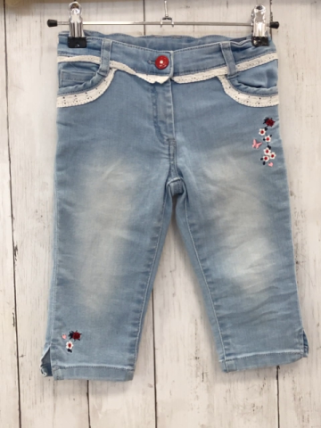   Caprihose  Gr. 104  blau Jeans Blumen Käfer weißer Spitzenbund mit Lochstickerei Bund verstellbar 