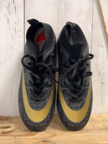   Fußballschuhe  Gr. 34  schwarz grau golden 