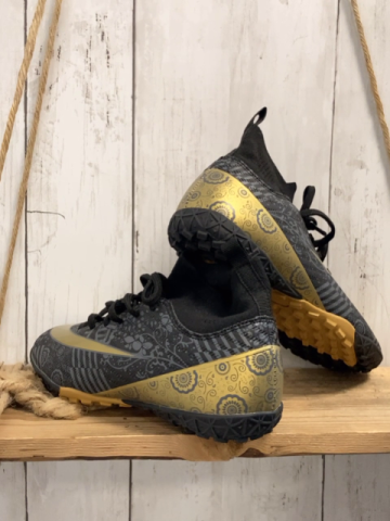   Fußballschuhe  Gr. 34  schwarz grau golden 