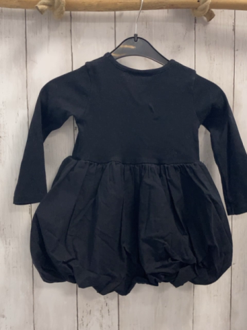 Zara  Kleid  Gr. 98  schwarz geripptes Oberteil Ballonrock 