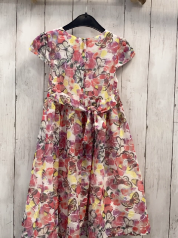   Kleid  Gr. 110  weiß Schmetterlinge rotes Gürtelband 