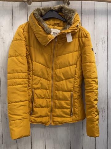 S´ Oliver  Winterjacke Gr. M  mais abtrennbarer Fellkragen 