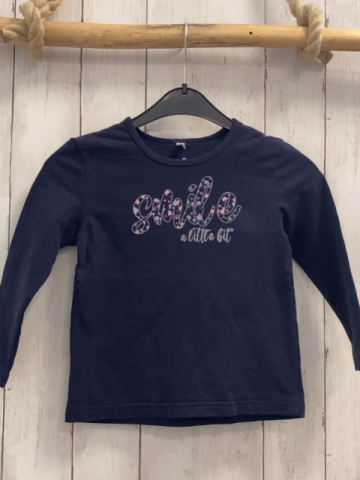   Langarmshirt  Gr. 104  blau Schrift mit Blumen 
