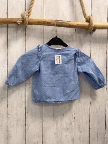 H&M  Bluse  Gr. 74  hellblau weiße Blumen Rüschen