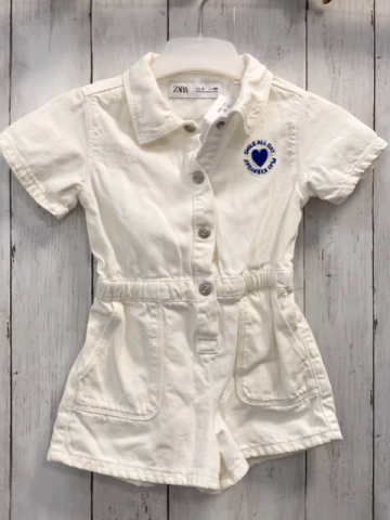 Zara  Playsuit  Gr. 98  weiß Jeans 