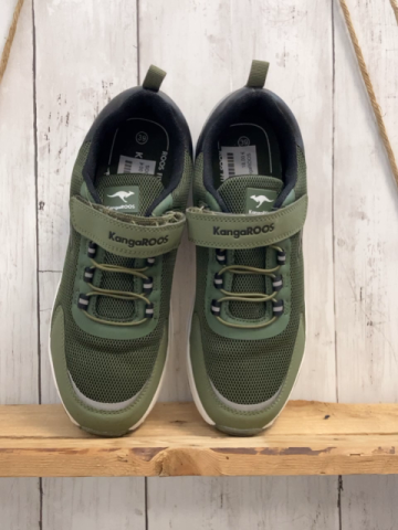 KangaROOS  Schuhe  Gr. 39  oliv hellgrau schwarz weiße Sohle 