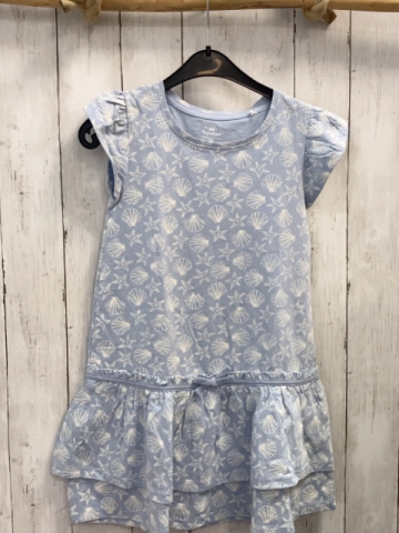 neu  Kleid  Gr. 128  helblalu weiße Muschlen 