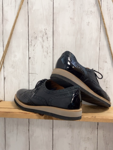 Tamaris Schuhe Gr. 41  schwarz Leder und Lackanteil