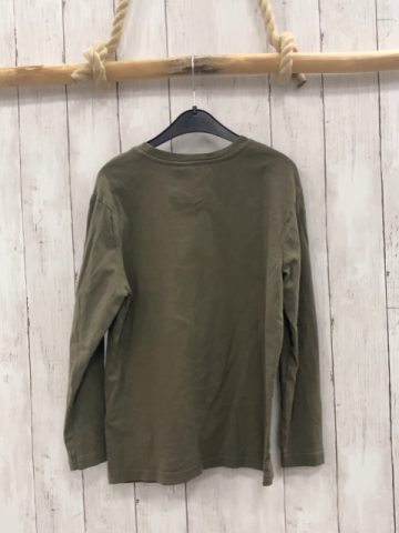  Langarmshirt Gr. 134  oliv weiße Schrift