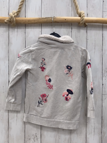   Pullover  Gr. 116  hellgrau Blumen großer Kragen mit Plüschfutter 