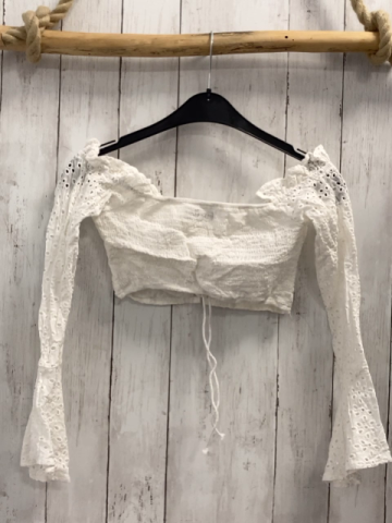 boohoo  Bluse  Gr. 34  weiß Lochstickerei bauchfrei 