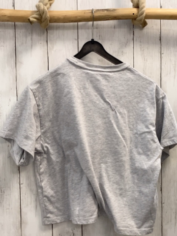 H&M T-Shirt Gr. 134  grau Schrift