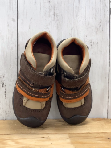 Elefanten  Schuhe  Gr. 20  braun orange beige 