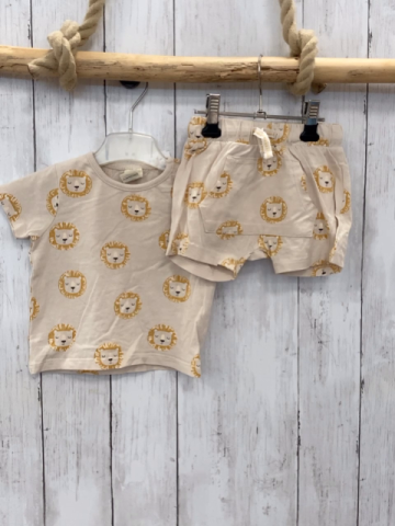 Alana 2tlg T-Shirt + Shorts Gr. 68  beige Löwenköpfe