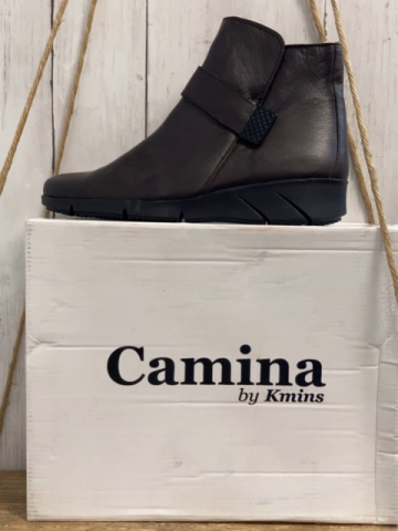 neu Camina Boots Gr. 40  braun schwarze Sohle