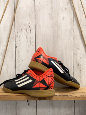 Adidas  Schuhe  Gr. 37 1/3    schwarz hellrot weiße Streifen 