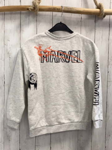 Marvel  Pullover  Gr. 140  hellgrau Avengers Figuren Schrift 