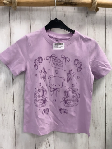 neu H&M  T-Shirt  Gr. 122  lavndel flieder Drck mit Törtchen bären Eis ua 