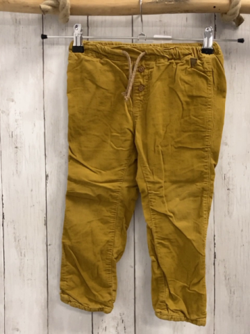 H&M  Hose  Gr. 104  mais Kord gefüttert Gummizugbund 