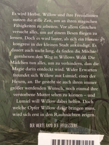  Buch Ein Mädchen names Willow