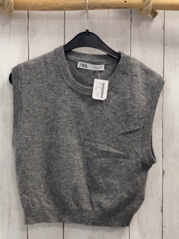 Zara  Pullunder  Gr. 152  grau Strick