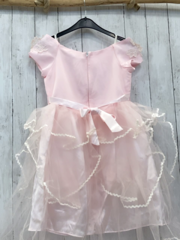 neu  Kleid  Gr. 128  rosa Oberteil mit weißer Blumenstickerei + Piailetten transparente Tüllrüschen mit Wellbenborte 