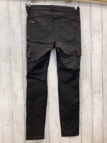 Street One  Hose  Gr. 36/30  schwarz graue Nieten Kunstleder