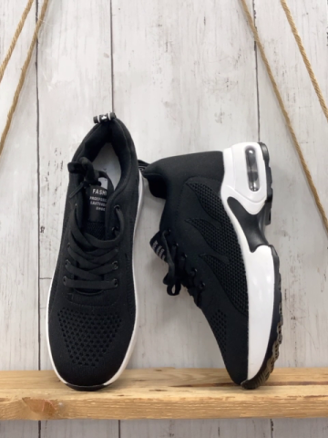 neu  Schuhe  Gr. 39  schwarz weiße dicke Sohle 