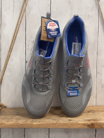 neu Skechers  Schuhe  Gr. 43  grau hellgrau weiße Sole flieder Bund + Futter 