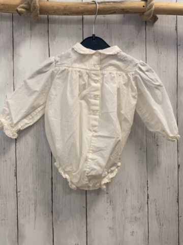 zara Bluse Gr. 68  weiß Lochmuster Bodyunterteil
