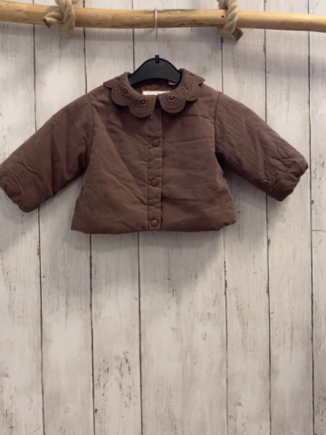 zara Jacke Gr. 68  braun Häkelkragen