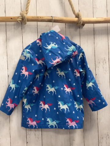 Hatley Regenjacke Gr. 110  blau Einhörner Sterne gummiert