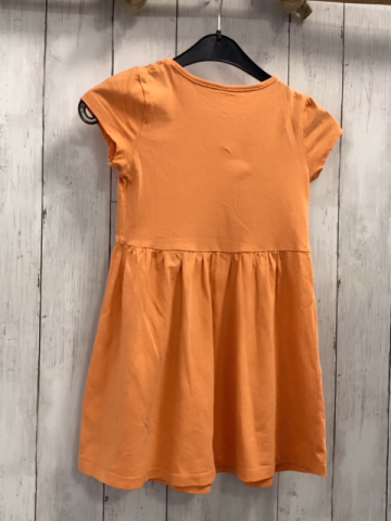   Kleid  Gr. 110  orange Blumenhäkelei 