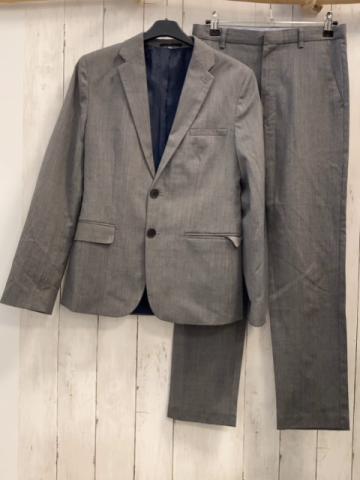 2tlg  Anzug  Gr. 152  hellgrau 