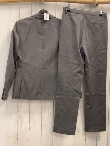 2tlg  Anzug  Gr. 152  hellgrau 