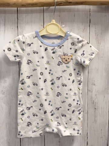Steiff  Playsuit Gr. 62  weiß kleine Bilder Bärenkopf hellblauer Bund 