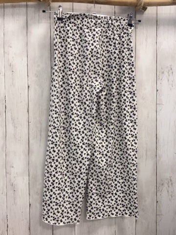 Waikiki  Hose  Gr. 128  weiß Rippen schwarze Blumen