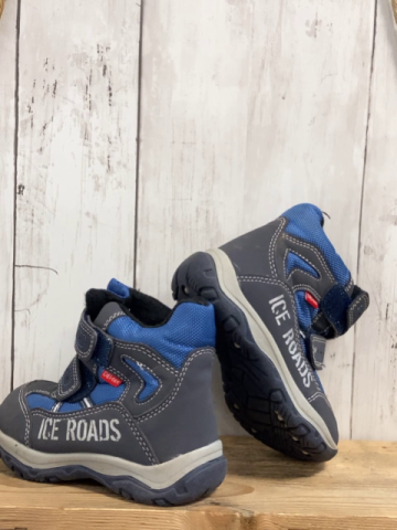   Boots  Gr. 24  grau hellblau weiße Nähte gefüttert 