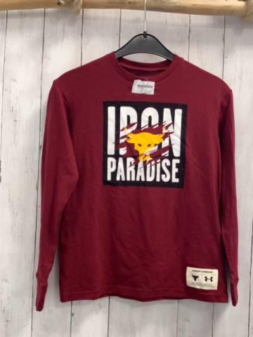 Under Armour  Langarmhirt  Gr. 146  weinrot schwarzes Quadrat mit Schrift 