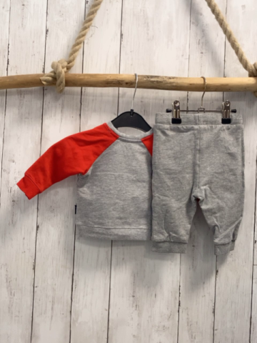 2tlg Jakoo  Pullover + Jogginghose  Gr. 56/62  grau Feuewehrauto rote Ärmel 