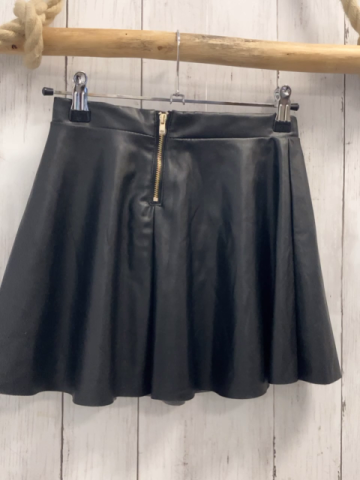 H&M  Rock Gr. 128  schwarz lederoptik 