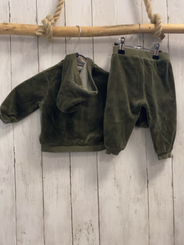 2tlg carrement beau Nickyjacke + Hose Gr. 68  oliv 