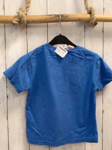 Zara  T-Shirt  Gr. 116  hellblau Captain America + Schrift 